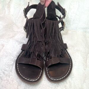 Bernardo Brown Leather Gladiator Sandals with Fringe – Women’s (Size 7)